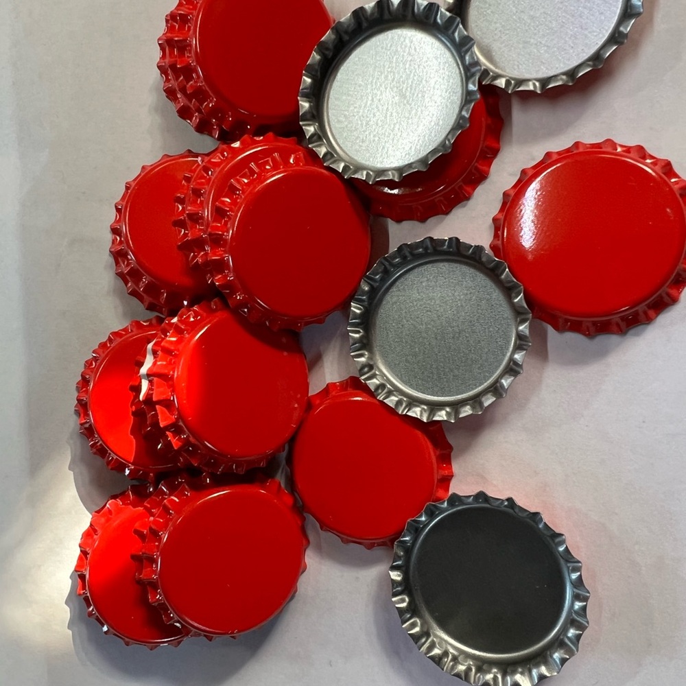 New Metal Bottle Caps for Crafts, Jewelry, Scrapbooking and more. Lot of 100 - Picture 5 of 8